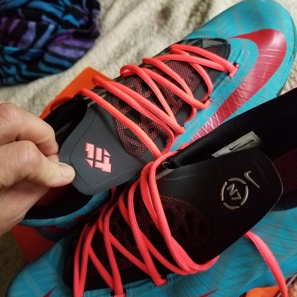 Nike N7 Sneakers - Picture 6 of 7